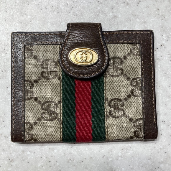 Gucci Accessories - 💰 💰 GUCCI cardholder